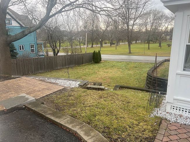 Image of 423 French St