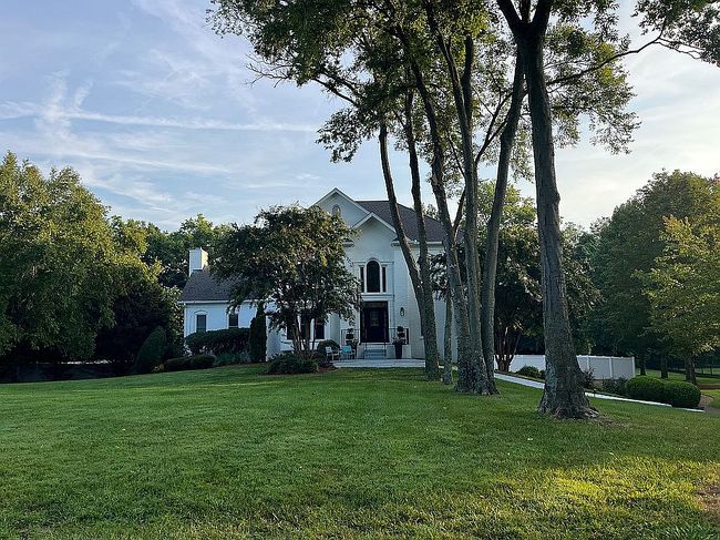 Preview of property located at 422 Mayfield Pl