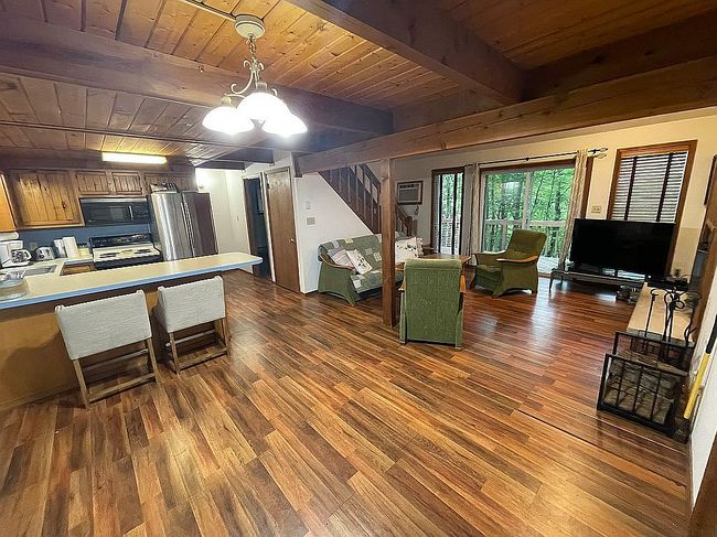 Photo of 2295 Southport Dr, Bushkill, PA