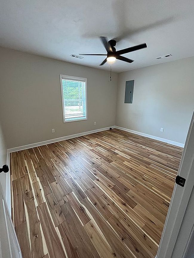 Image of 1134 S High St