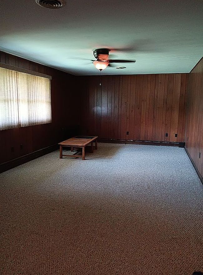 Photo of 3300 Caroline Dr, Joliet, IL