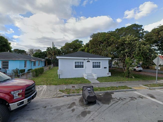 Photo of 1108 State St