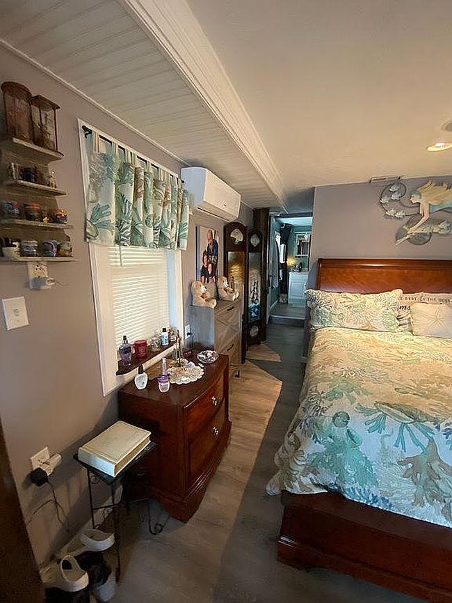 Additional photo 1 of property located at 1012 Beach Rd