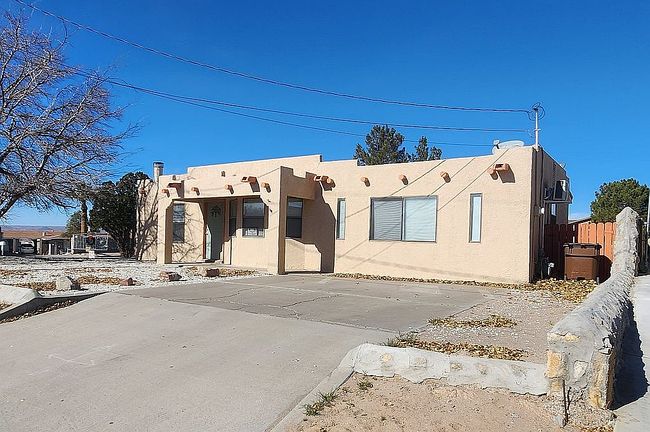 Image of 901 Jasmine Dr