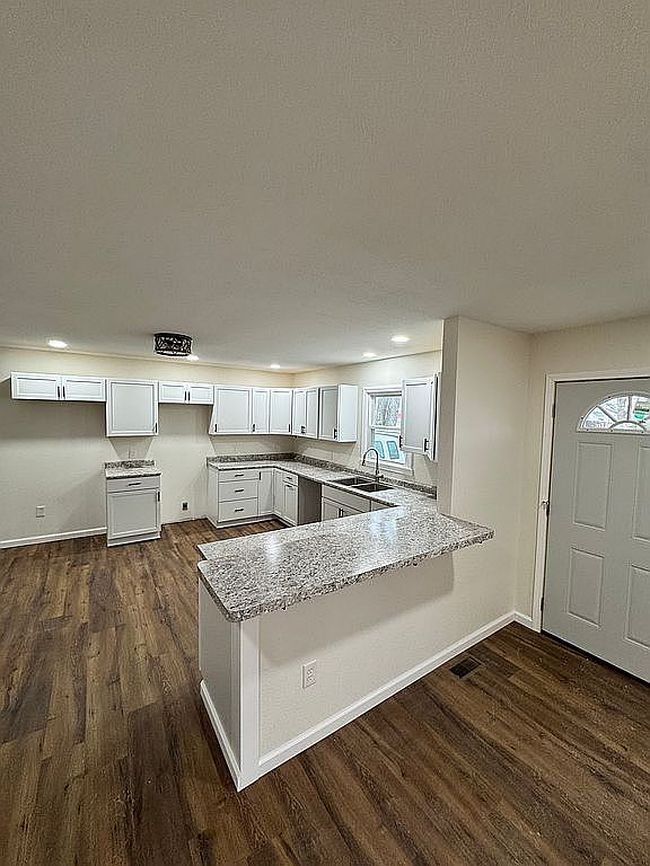 Image of 408 W 5th St