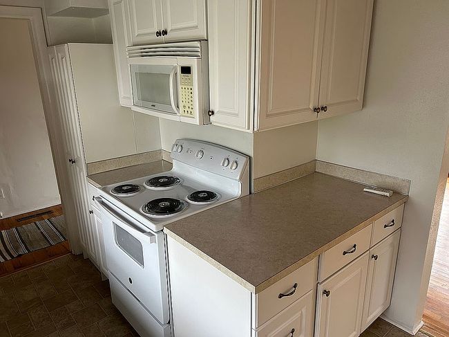 Image of 705 Broadway St Sw