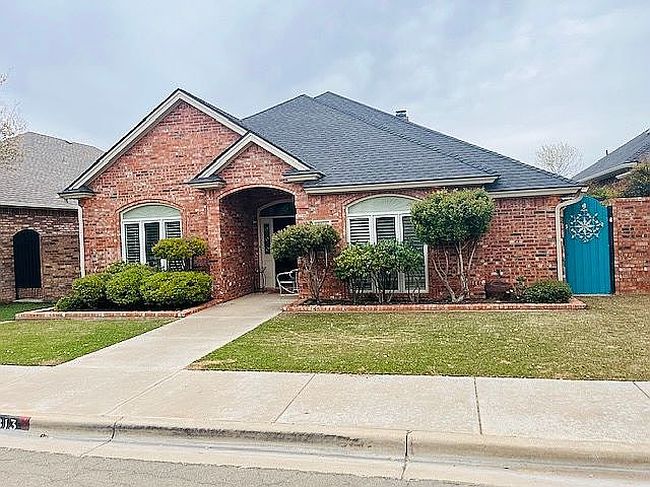 9813 Salisbury Ave, Lubbock, TX