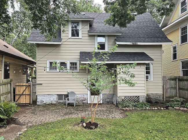 Photo of 1749 Laurel Ave, Saint Paul, MN