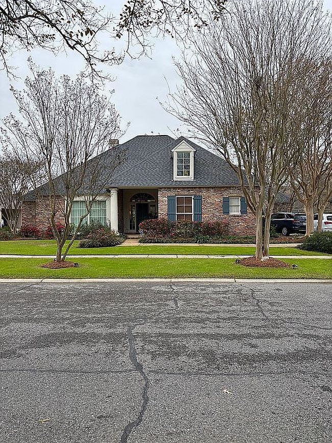 Image of 334 Plantation Crest Ct