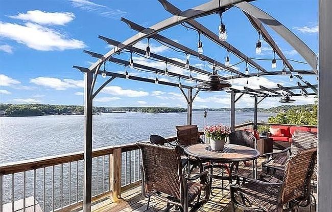 Photo of 1229 Summit Cir, Osage Beach, MO