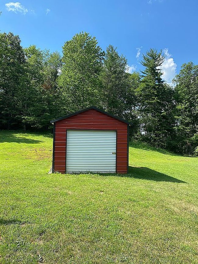 Photo of 280 Tuckers Trl, Harrisville, WV