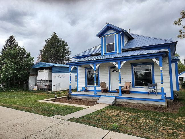 Image of 800 2nd St