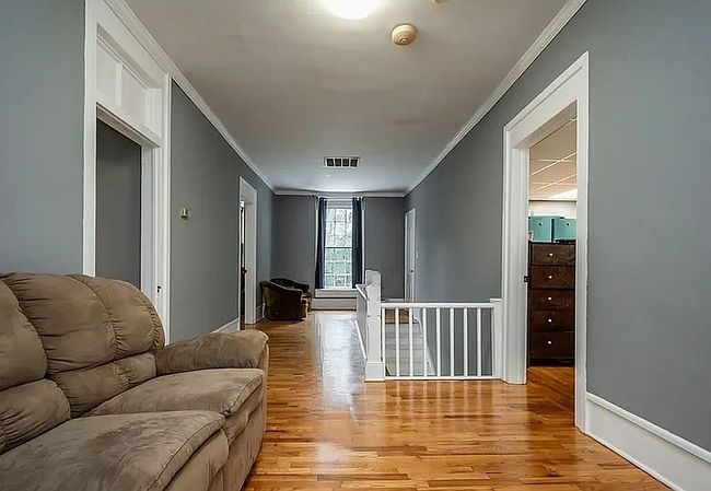 Image of 202 Veazey St