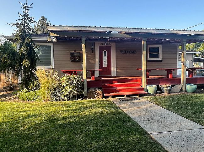 Photo of 8607 Summitview Ave