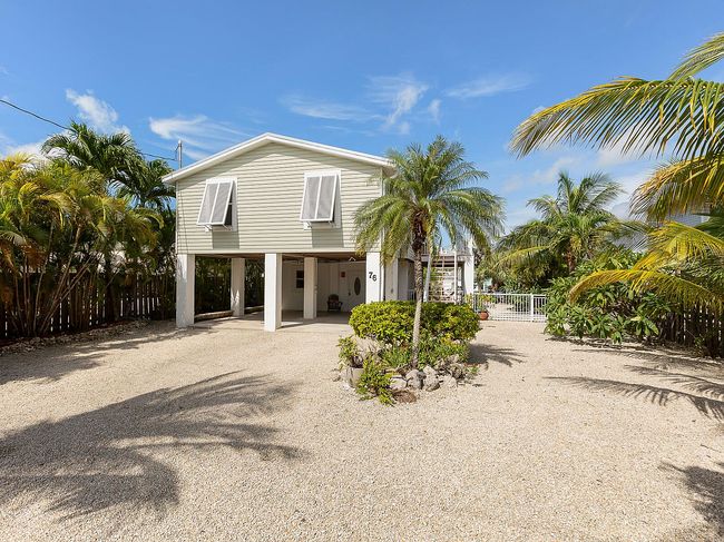 Image of 76 W Shore Dr