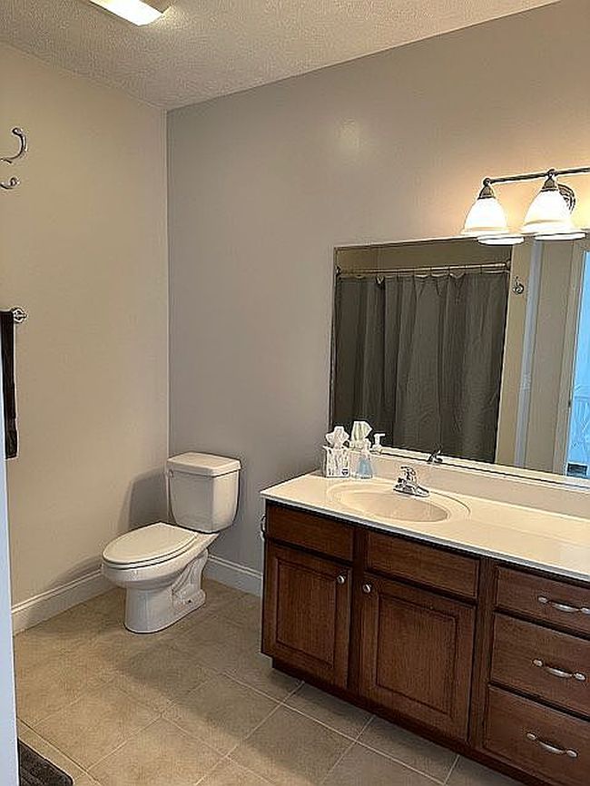 Photo of 1622 Suncrest Vlg, Morgantown, WV