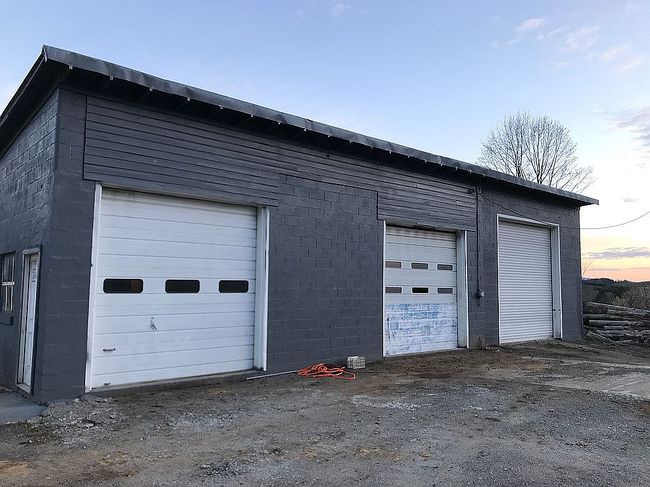 Image of 324 Riverside Dr