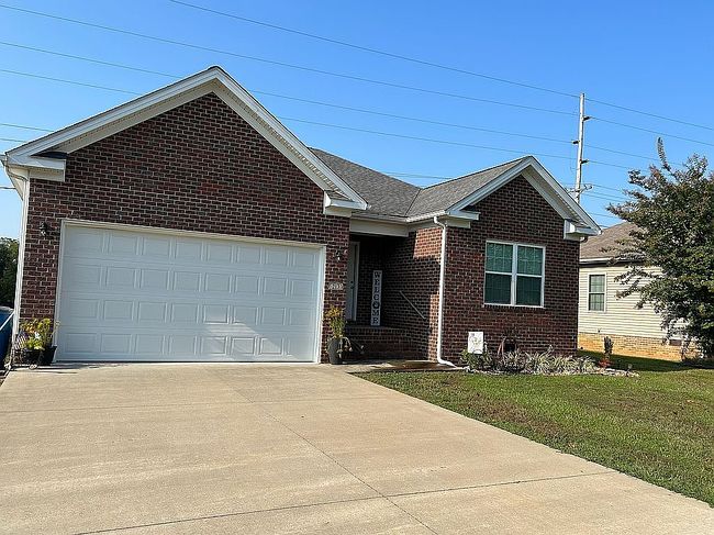 Photo of 213 Ashkirk Ln