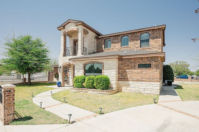 Photo of 616 S Sam Houston Ave, Odessa, TX