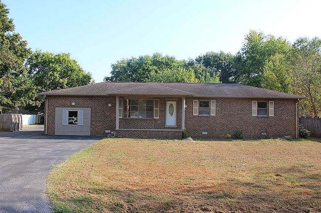 Photo of 154 Gene Dr
