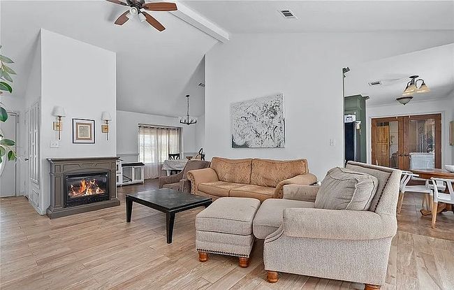 Additional photo 1 of property located at 601 Ray Lane Cir