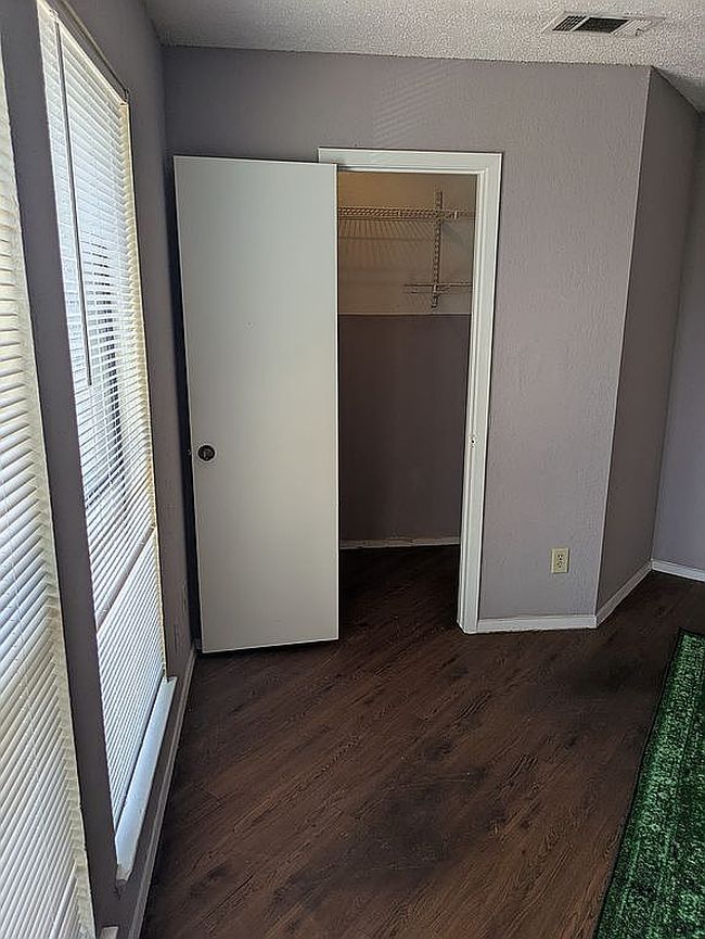 Additional photo 3 of property located at 1608 Pecan Chase Cir Apt 42