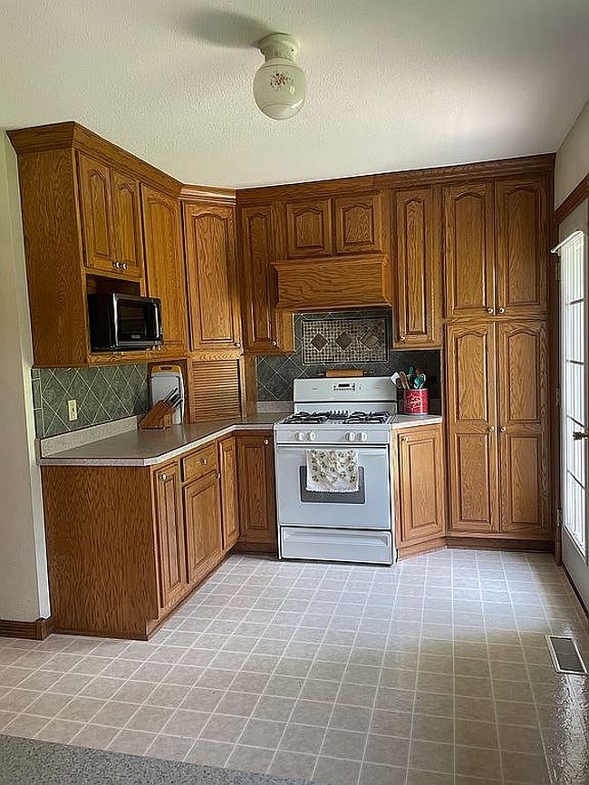 Photo of 1850 Bishop Ave, Waverly, IA