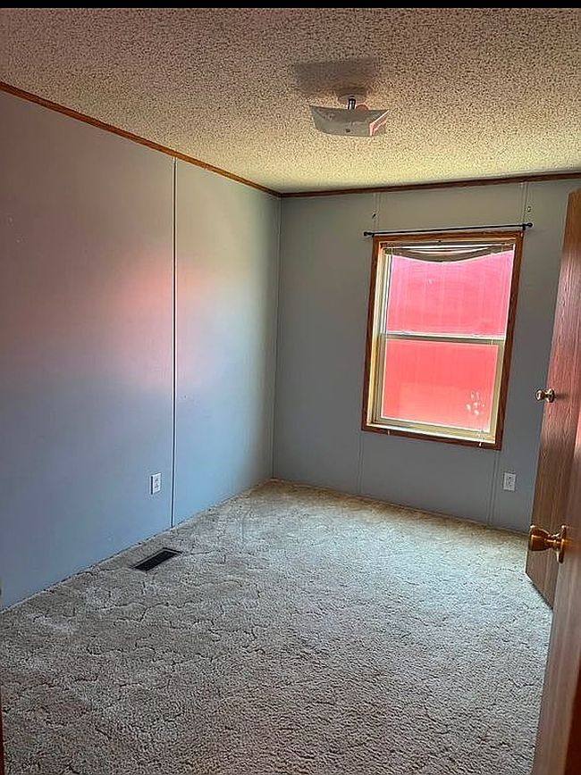 Photo of 850 Lakeview West Rd, Brule, NE
