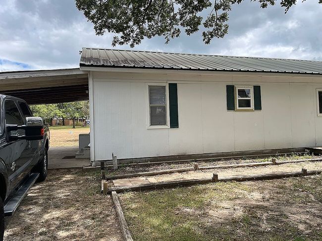 Photo of 984 W Us Highway 84 #1, Teague, TX
