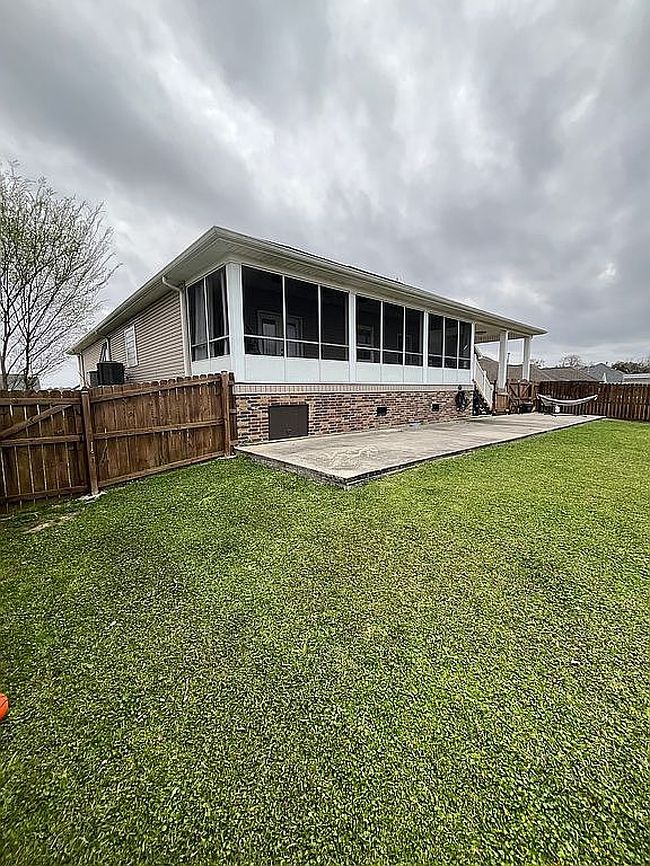 Image of 319 Luke Dr