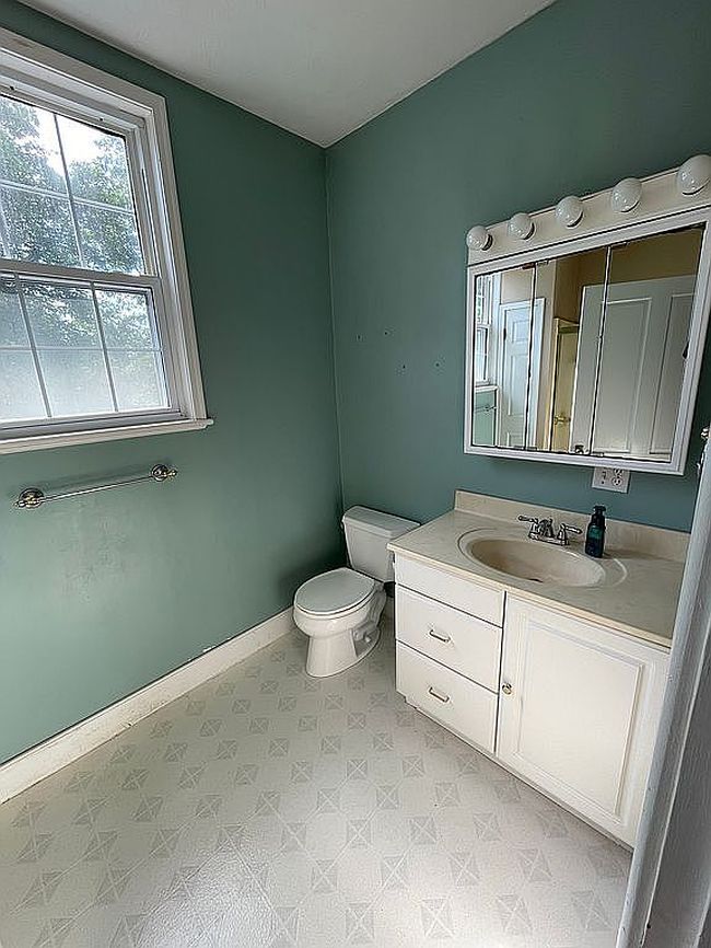 Image of 211 N Cherry St