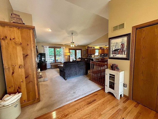 Preview of property located at 220 Benton St