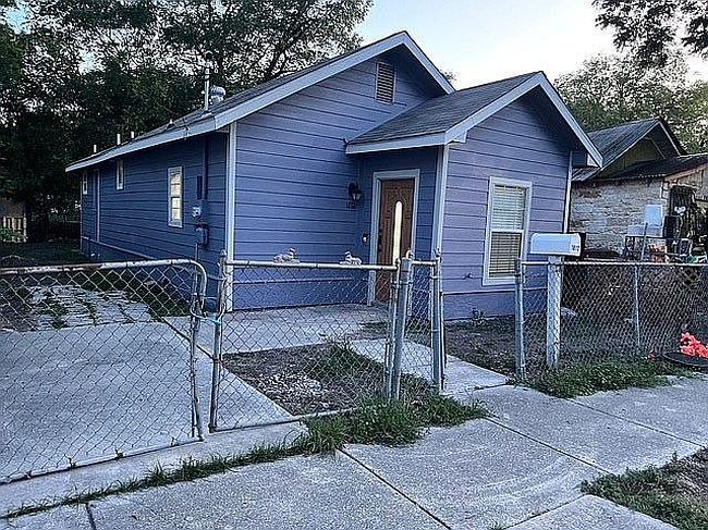 Photo of 1812 Ruiz St, San Antonio, TX