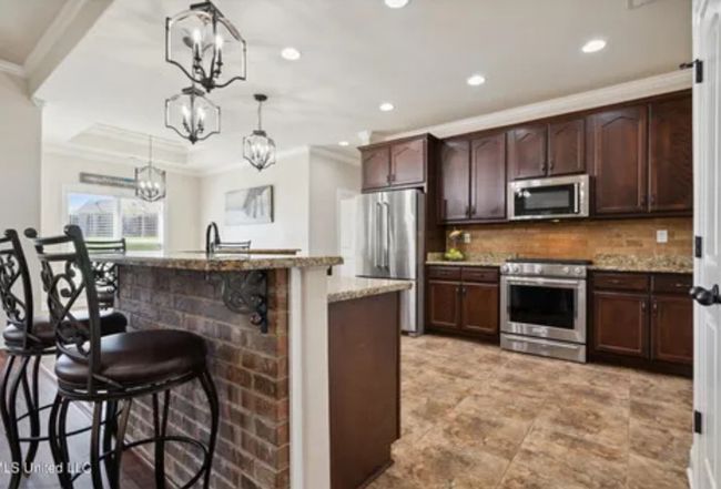 Image of 4713 Bakersfield Dr