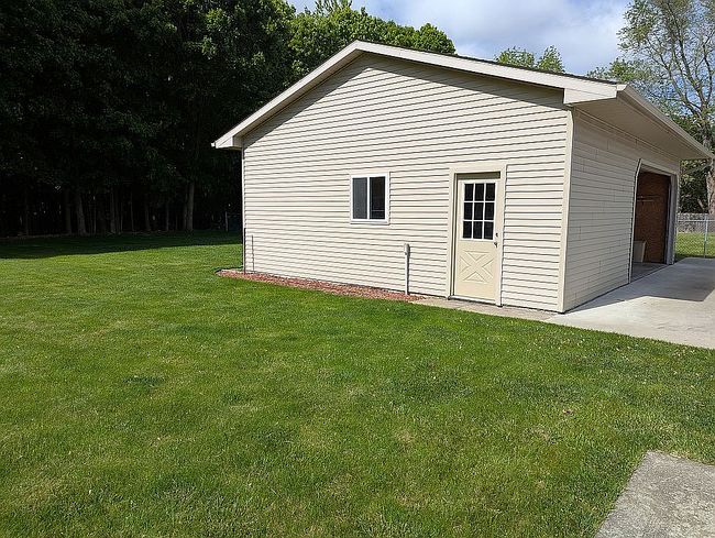 Image of 9424 E Richfield Rd