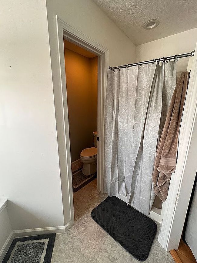 Image of 236 Lake Forest South Dr
