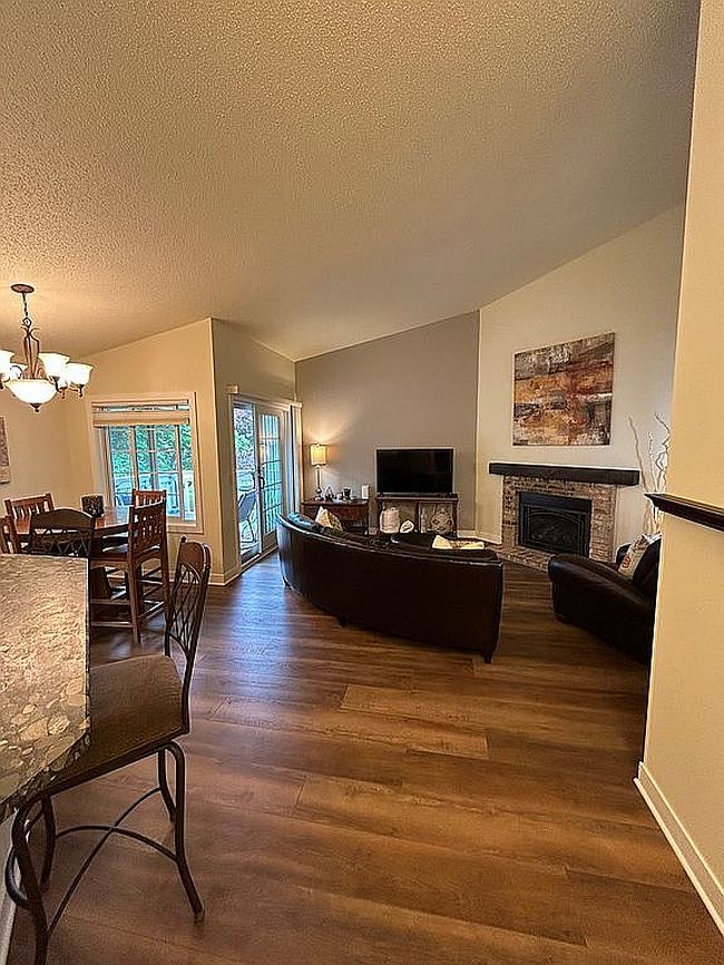 Image of 3566 Blue Jay Way Apt 207