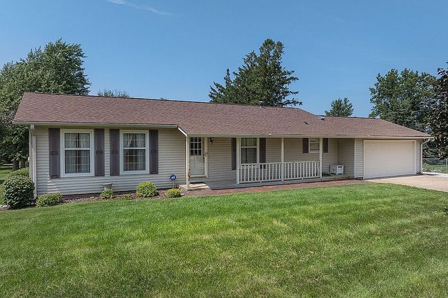 Photo of 7317 Selzer Rd, Fairfax, IA