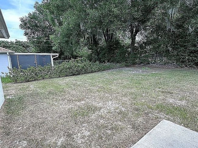 Image of 1737 N Lakewood Ave
