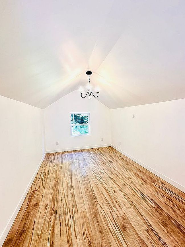 Photo of 63351 Oak Rd, South Bend, IN