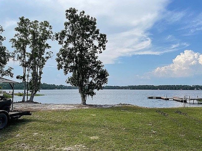 Image of 104 W Star Lake Dr