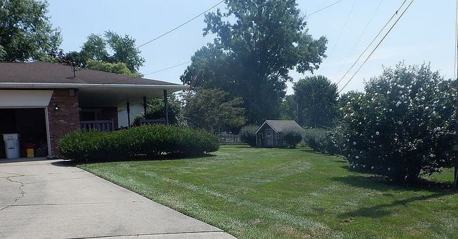 Photo of 37 E Brookside Dr, Terre Haute, IN