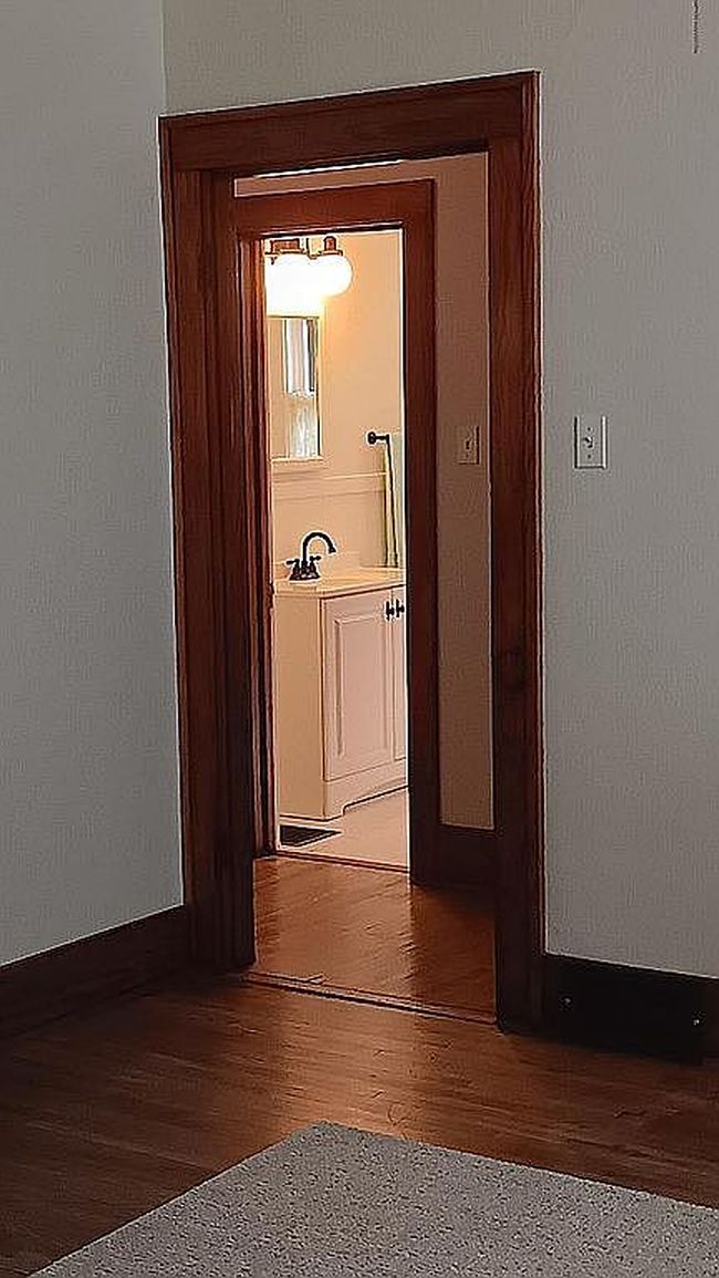 Image of 426 W Calhoun St