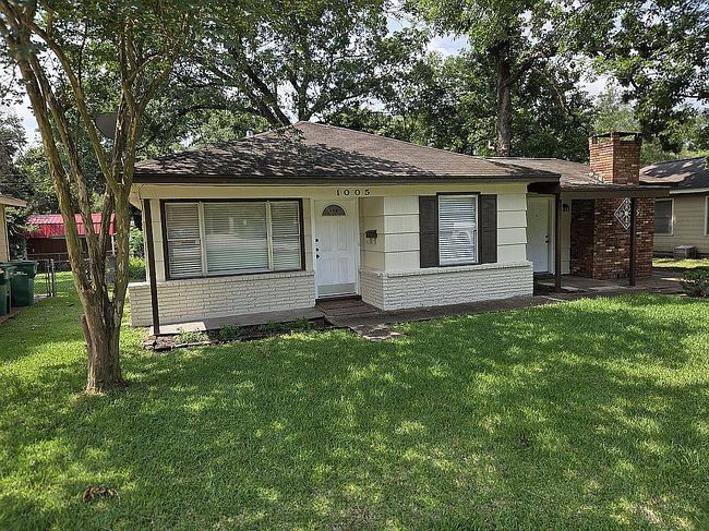 Photo of 1005 Callahan Ave, Conroe, TX