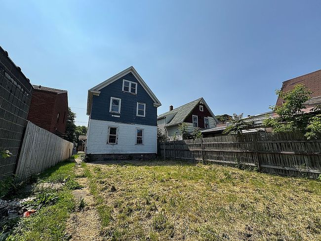 Photo of 445 18th St, Niagara Falls, NY