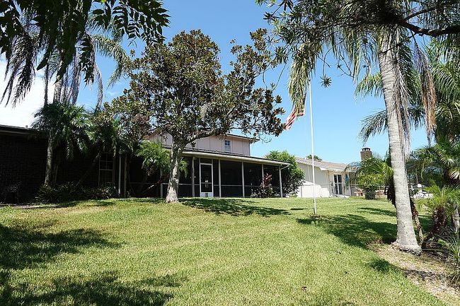 Photo of 8 Felicia Ct, Palm Coast, FL