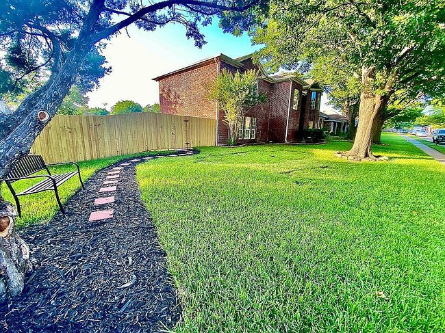 Photo of 750 Pulitzer Ln, Allen, TX