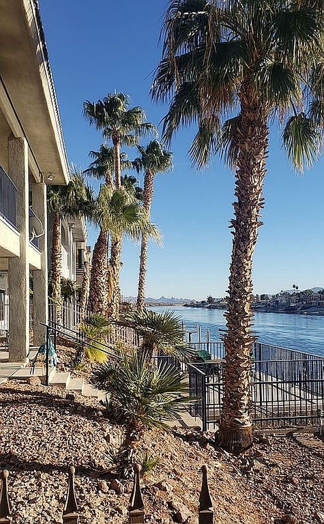 Image of 10649 S River Terrace Dr