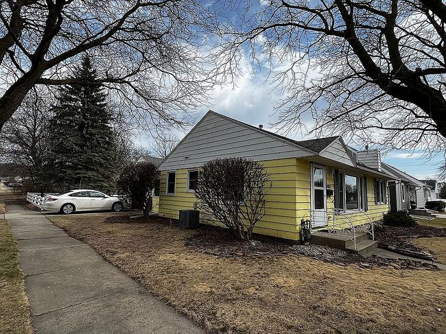 Photo of 1412 8th Ave Ne, Rochester, MN