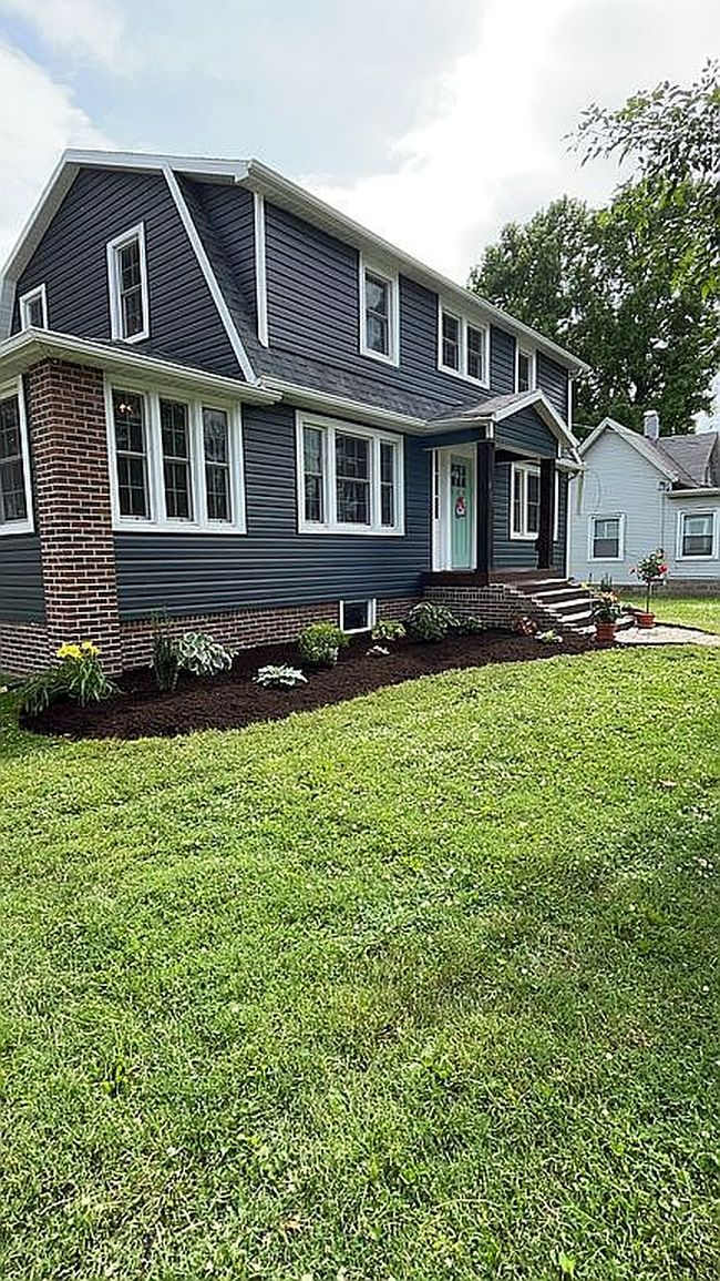 401 W Grand Ave, Carterville, IL